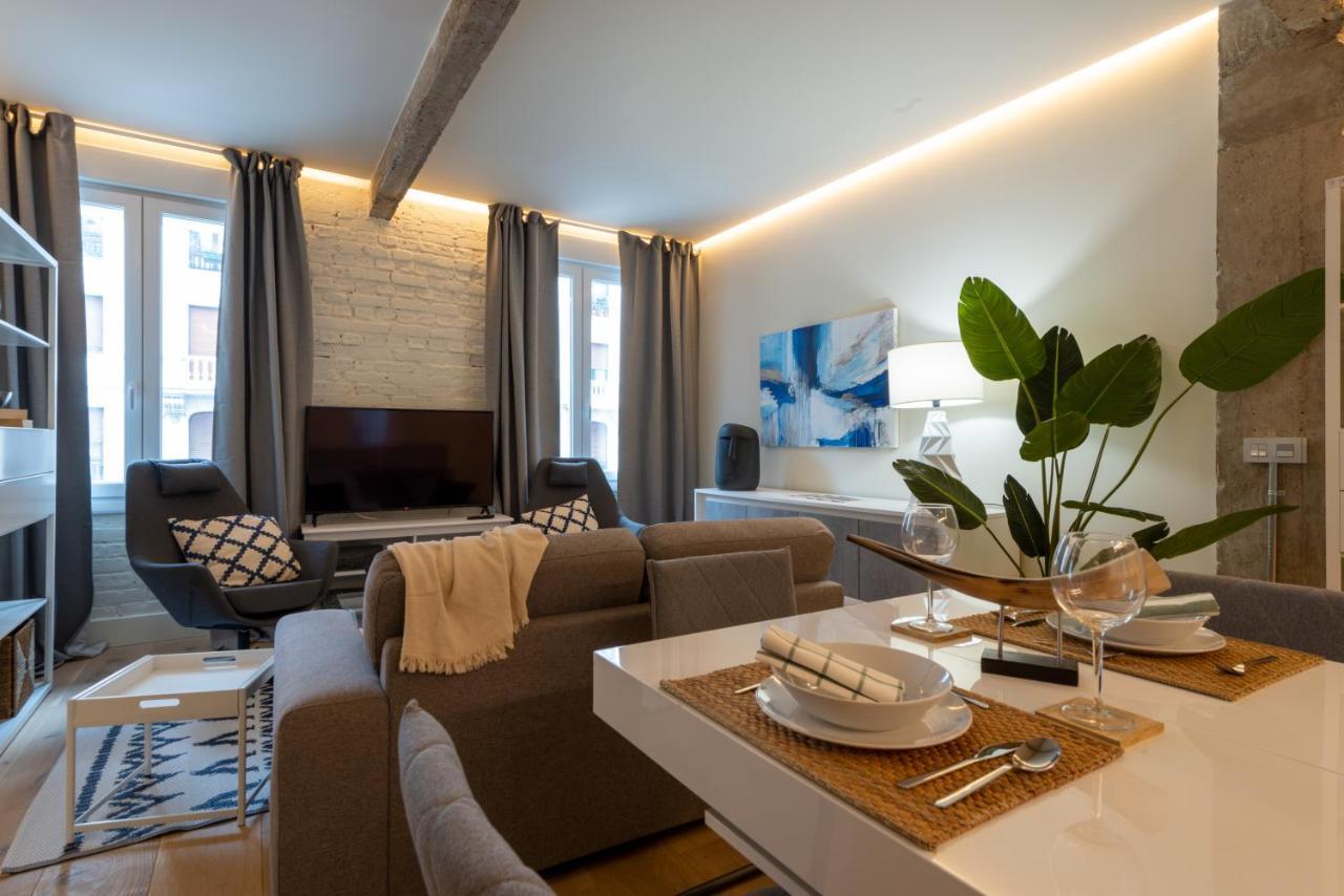 Alhondiga By Staynnapartments Bilbao Bagian luar foto